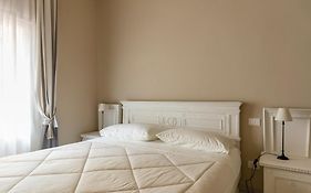 Beauty Case Intimate, Quiet And Central Apartment